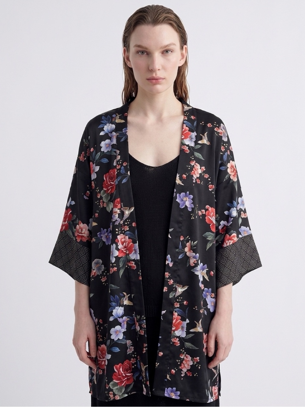 NWT Love 21 Medium Floral Kimono with Bell Sleeves